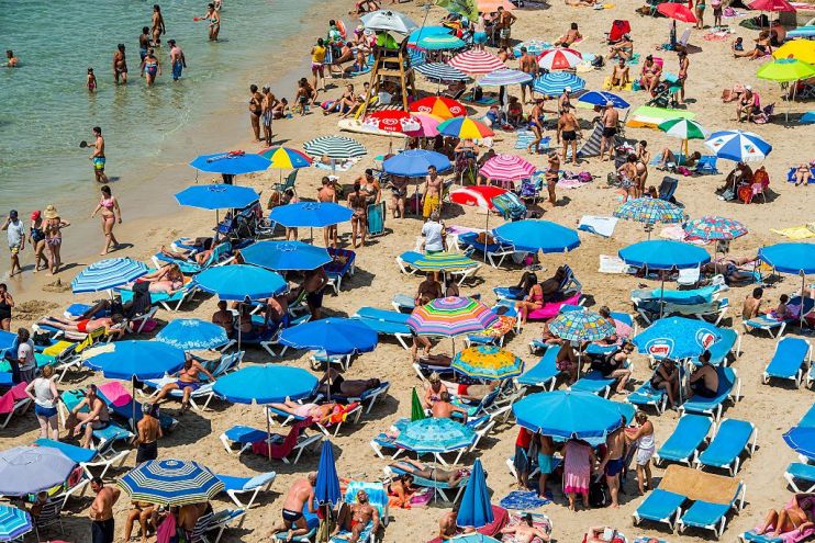 The "lack of clarity" in the government's recent Global Travel Taskforce report leaves the reopening of international travel on 17 May "in jeopardy", MPs have said.