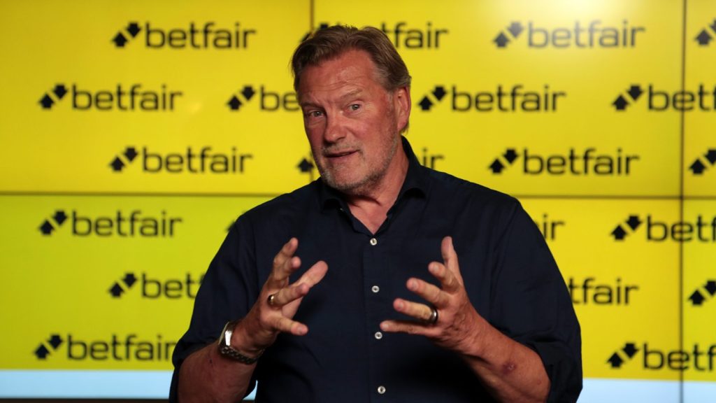 Glenn Hoddle says he would relish taking charge of the current England squad at Euro 2020