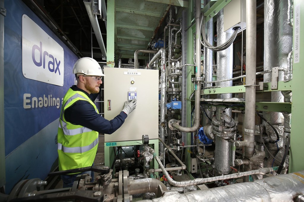Drax Group has today announced a long-term deal to use Mitsubishi Heavy Industries's (MHI) carbon capture technology as it seeks to make its UK plant emissions negative by 2030.