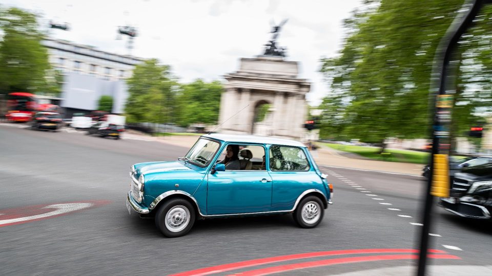 Electric classic Mini