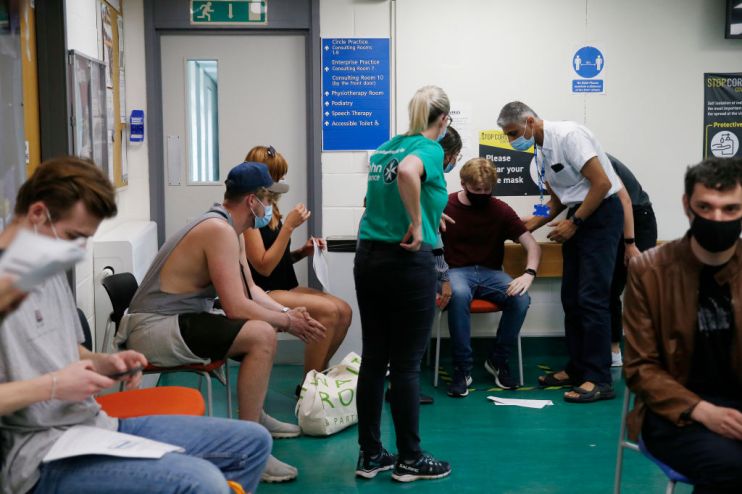 COVID-19-VACCINE-ENGLAND-OVER-25