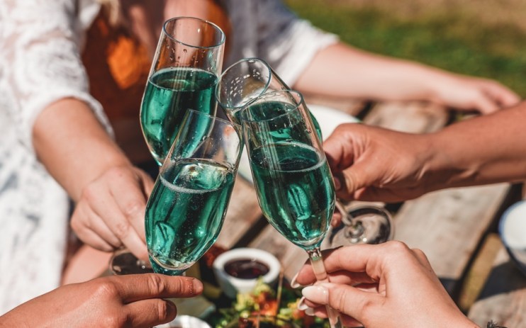 Chase away the blues with a glass of delicious... blue wine - CityAM