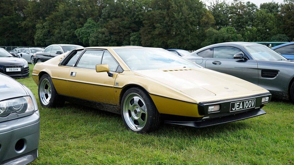 Lotus Esprit