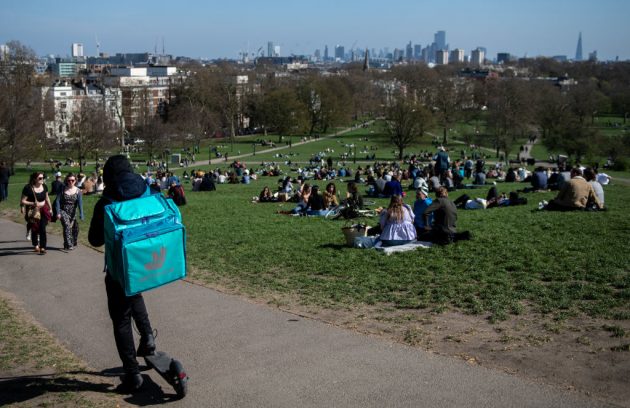 Easter Sunday In London Under Eased Lockdown Rules