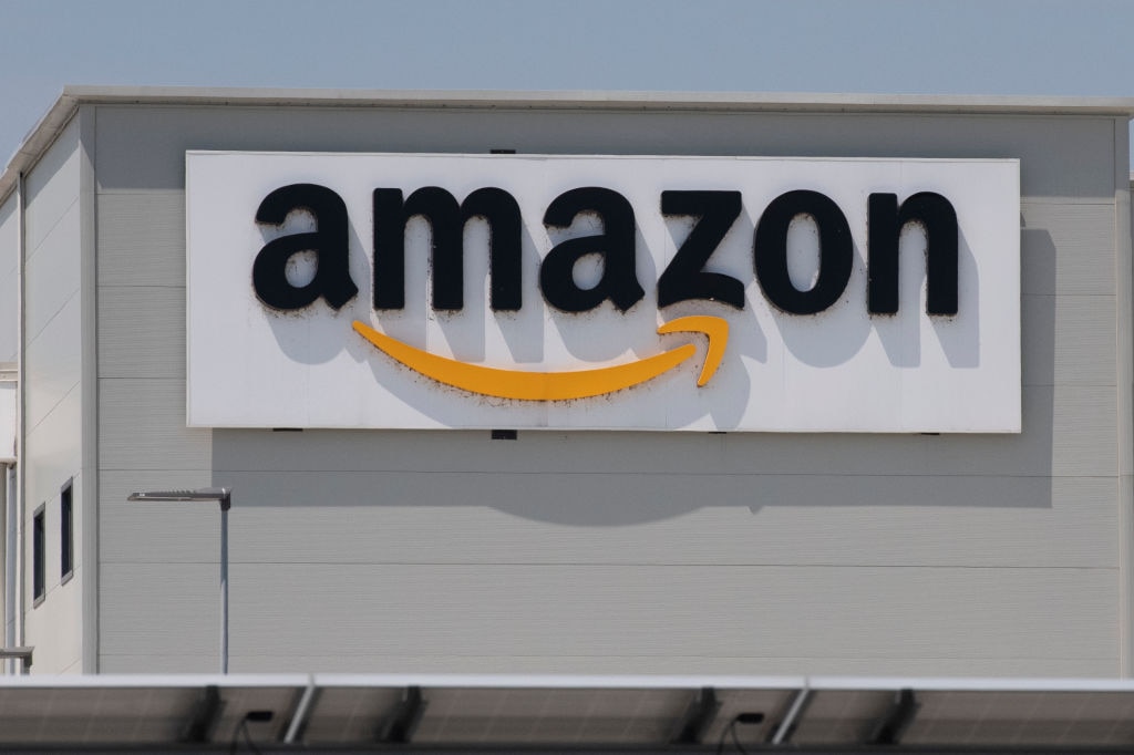 Amazon Opens Covid-19 Vaccine Hub For Employees