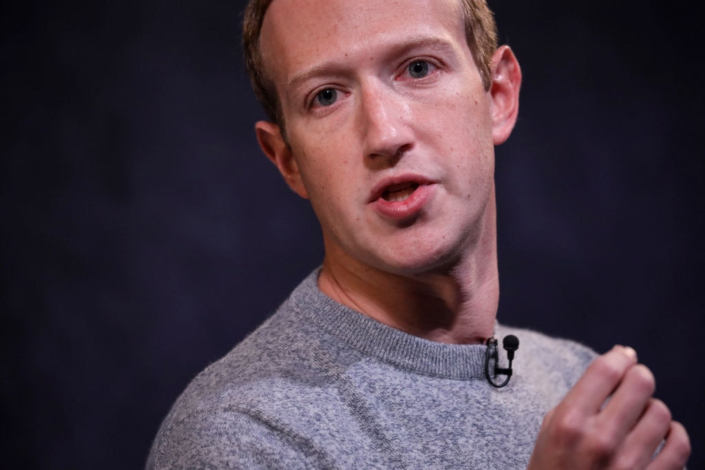 Facebook CEO Mark Zuckerberg And News Corp CEO Robert Thomson Debut Facebook News