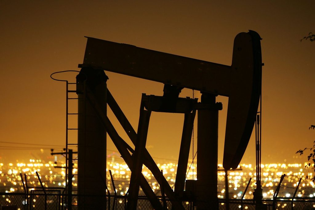Oil Prices Hit Historic High On Weak Dollar