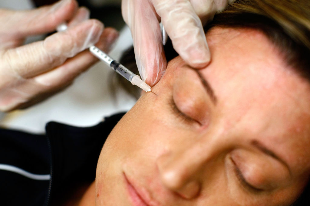 Laid-Off Workers Get Employment Tips And Free Botox Treatments