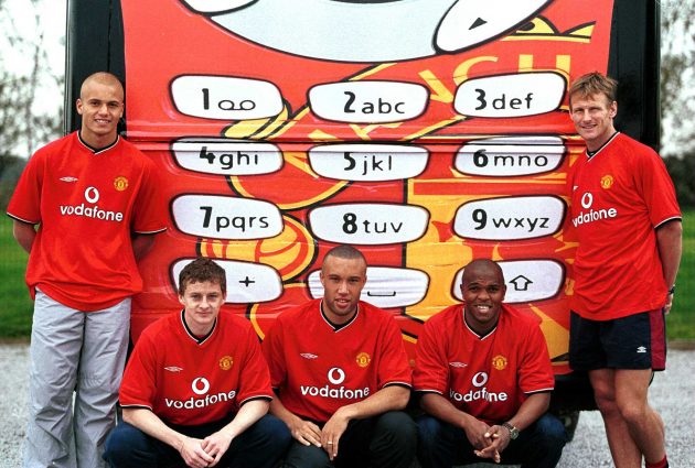 Silvestre (centre) played alongside Solskjaer (second left) at United for eight seasons