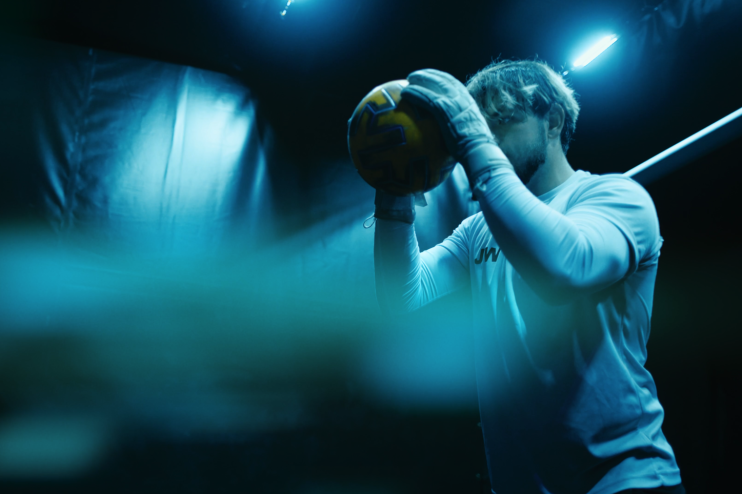 Okkulo can speed up athletes' vision by training them in certain light conditions