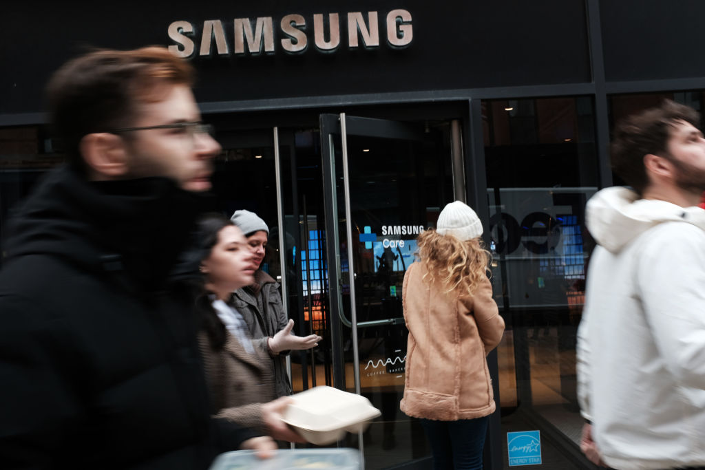 Samsung Electronics Announces Expected Q4 Profit To Decline 29 Percent