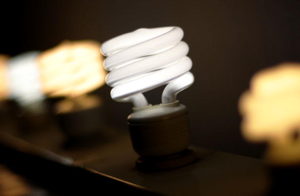 California Lawmaker Considers Bill Banning Conventional Light Bulbs