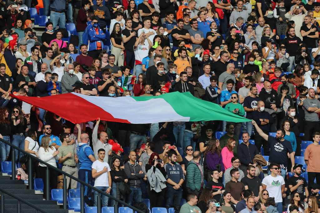 ROME, ITALY - NOVEMBER 06:  Italy fans during the Autumn Nations Series match between Italy and All Blacks at Olimpico Stadium on November 6, 2021 in Rome, Italy.  (Photo by Paolo Bruno/Getty Images)