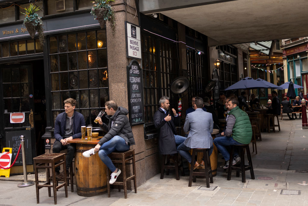 After work drinks are often a way of sharing gossip and useful information in the City. (Photo by Dan Kitwood/Getty Images)
