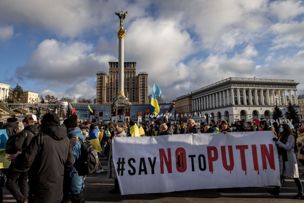 Ukrainians participating  in a Unity March to show solidarity over the escalating tensions with Russia in Kiev. (Photo by Chris McGrath/Getty Images)
