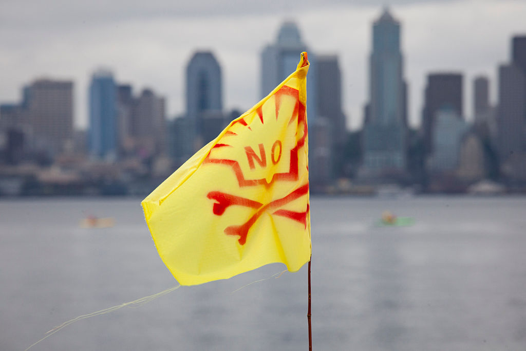 Protesters Take To Kayaks To Demonstrate Against Shell's Plans To Drill In Arctic