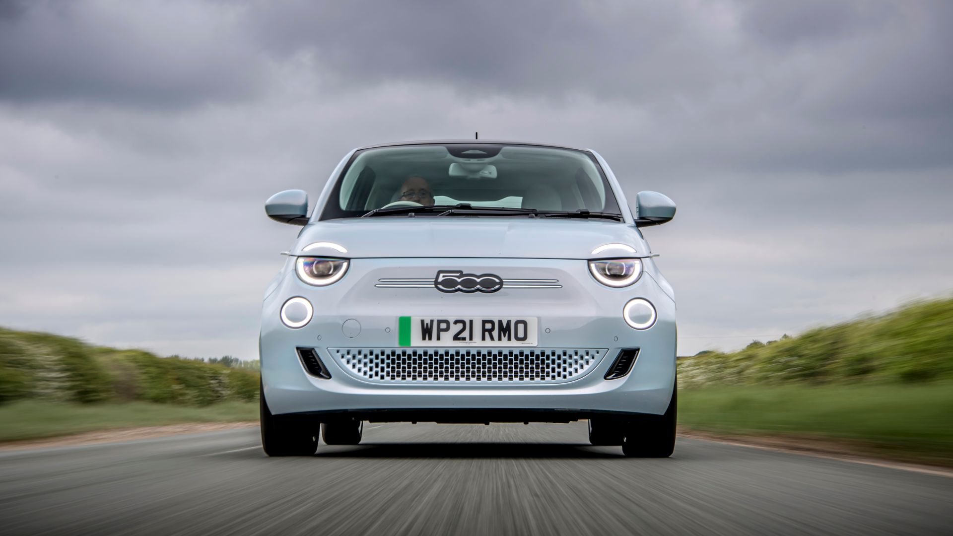 Fiat warns government must reinstate electric car grants amid sales slowdown