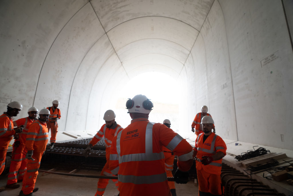 The government is set to announce further delays to the construction of HS2