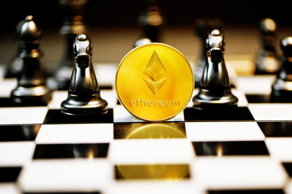 Before Monday, the hopes of Ethereum’s US spot Exchange Traded Fund (ETF) approval seemed slim. Bloomberg ETF Analysts, such as Eric Balchunas and James Seyffart, had put the probability of approval at around 25%. 