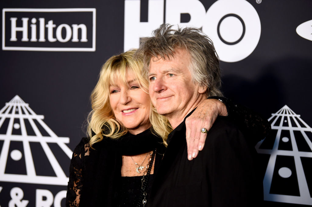 NEW YORK, NEW YORK - MARCH 29: Christine McVie and Neil Finn of Fleetwood Mac attend the 2019 Rock & Roll Hall Of Fame Induction Ceremony at Barclays Center on March 29, 2019 in New York City. (Photo by Dimitrios Kambouris/Getty Images For The Rock and Roll Hall of Fame)