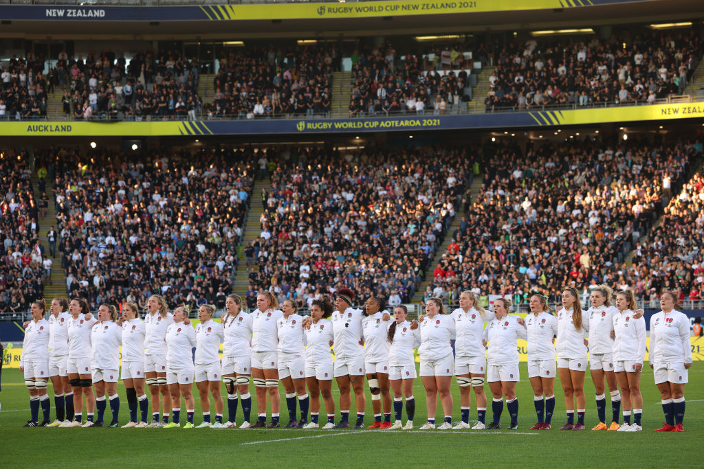 England line up for the anthems before kick off