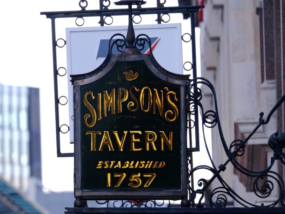 Simpson's Tavern has been closed due to a dispute with the City of London restaurant's landlord