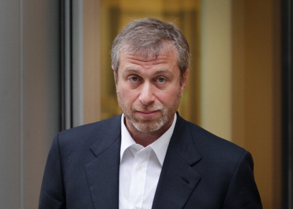 LONDON, ENGLAND - OCTOBER 04:  Businessman and Chelsea Football Club owner Roman Abramovich leaves The High Court on October 4, 2011 in London, England. Russian businessman Boris Berezovsky is alleging a breach of contract over businnes deals with Mr Abramovich and is claiming more than £3.2bn in damages.  (Photo by Peter Macdiarmid/Getty Images)