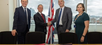 Health Secretary Steve Barclay meets with Moderna's UK General Manager Darius Hughes after finalising a partnership to protect the UK against global health threats. Picture by Lauren Hurley / Department of Health and Social Care