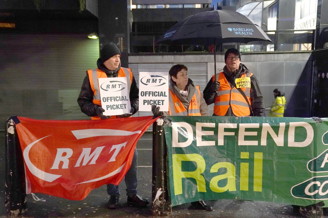 Network Rail has tweaked the offer it made last month to the union RMT in a bid to avert more strike action. (Photo credit: Kirsty O'Connor/PA Wire)