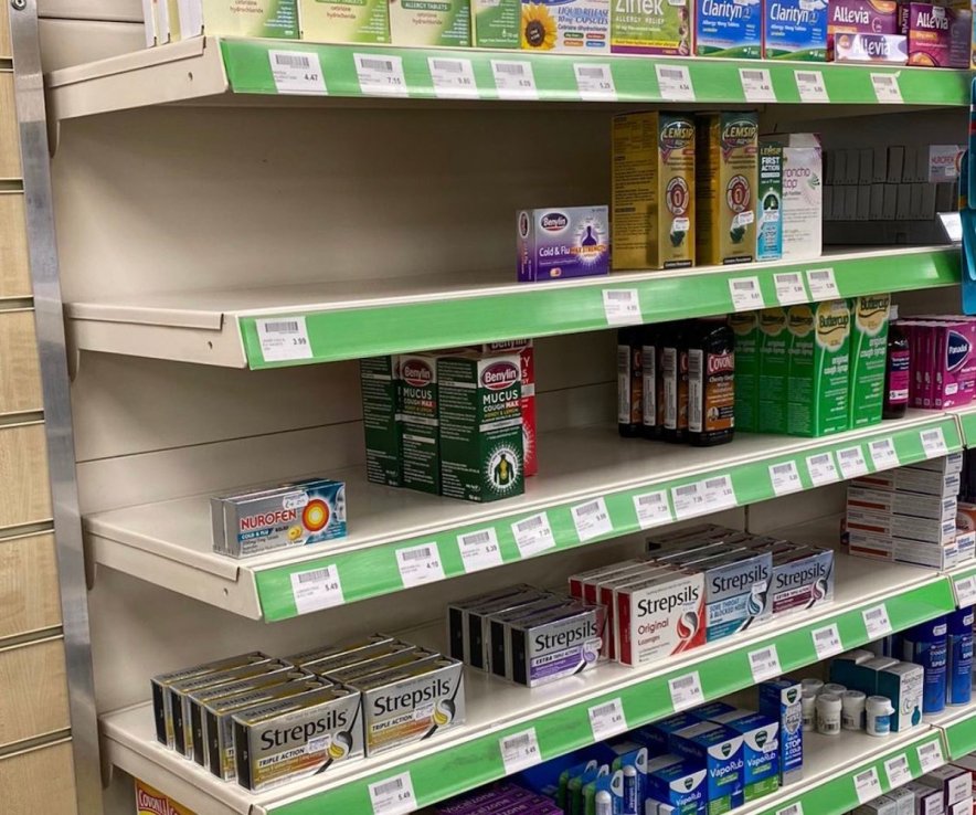 Emptying shelves in a pharmacy, posted by @LeylaHannbeck
