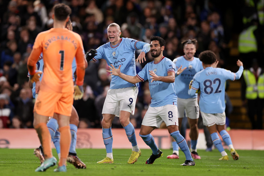 Manchester City squad celebrate scoring