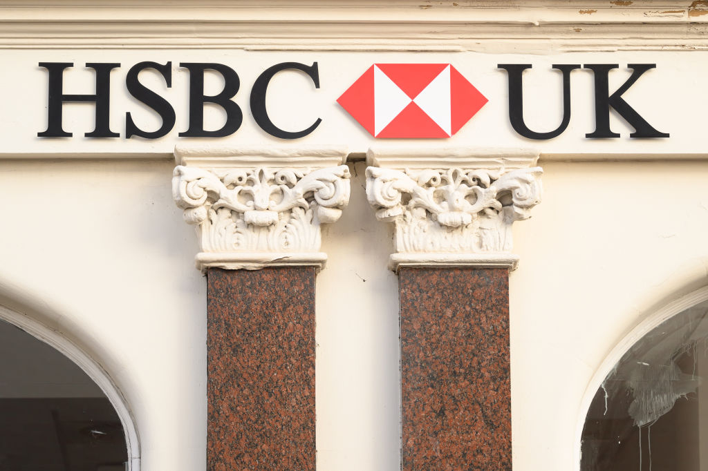 HSBC To Close Over 100 UK Branches Next Year