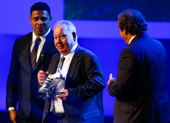 Just Fontaine (centre) scored 13 goals at the 1958 World Cup, a record which still stands