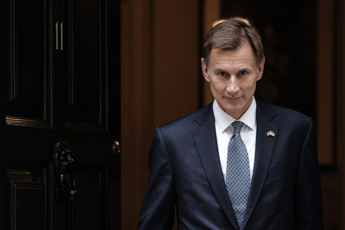 Raising bank taxes will reduce jobs, former Chancellor Hunt warns Healey