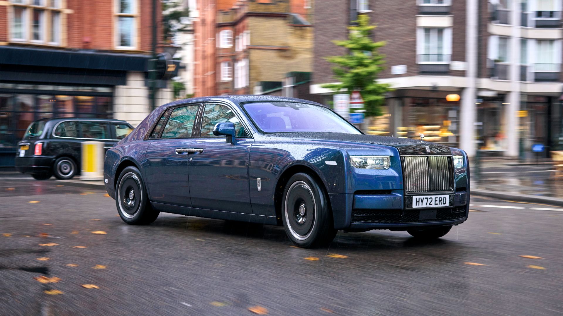 2022 Rolls-Royce Phantom Prices, Reviews, and Pictures