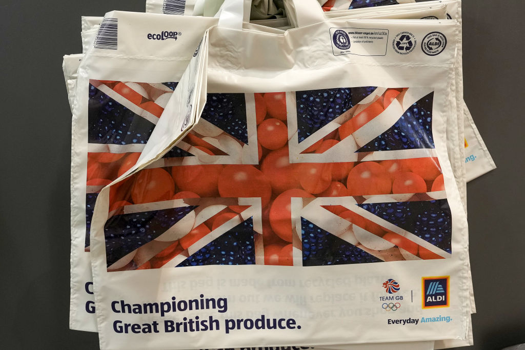 Discounter giant Aldi is dishing out financial rewards to London property agents who help them find new supermarket sites. 