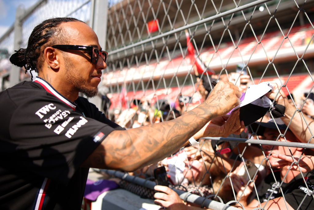 Seven-time Formula 1 world champion Lewis Hamilton could sign a new contract this week, according to Mercedes team principal Toto Wolff.