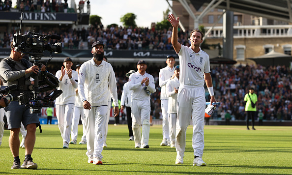 Retiring Stuart Broad took a wicket with his final ever ball in cricket as England took seven wickets in the last session to draw the Ashes.
