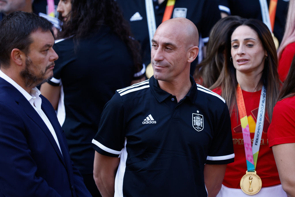 Pressure mounts on Spain's football chief Rubiales to quit over kiss
