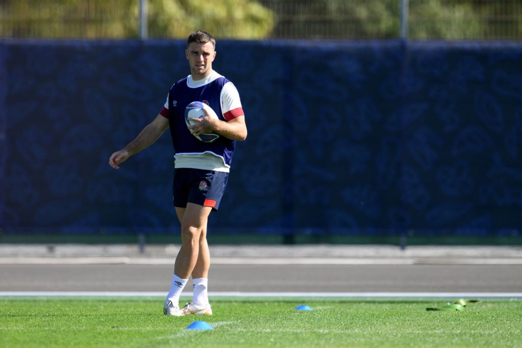 George Ford is set to be dropped from the England starting XV as Steve Borthwick’s looks to return to play-maker Owen Farrell on Sunday against Fiji.