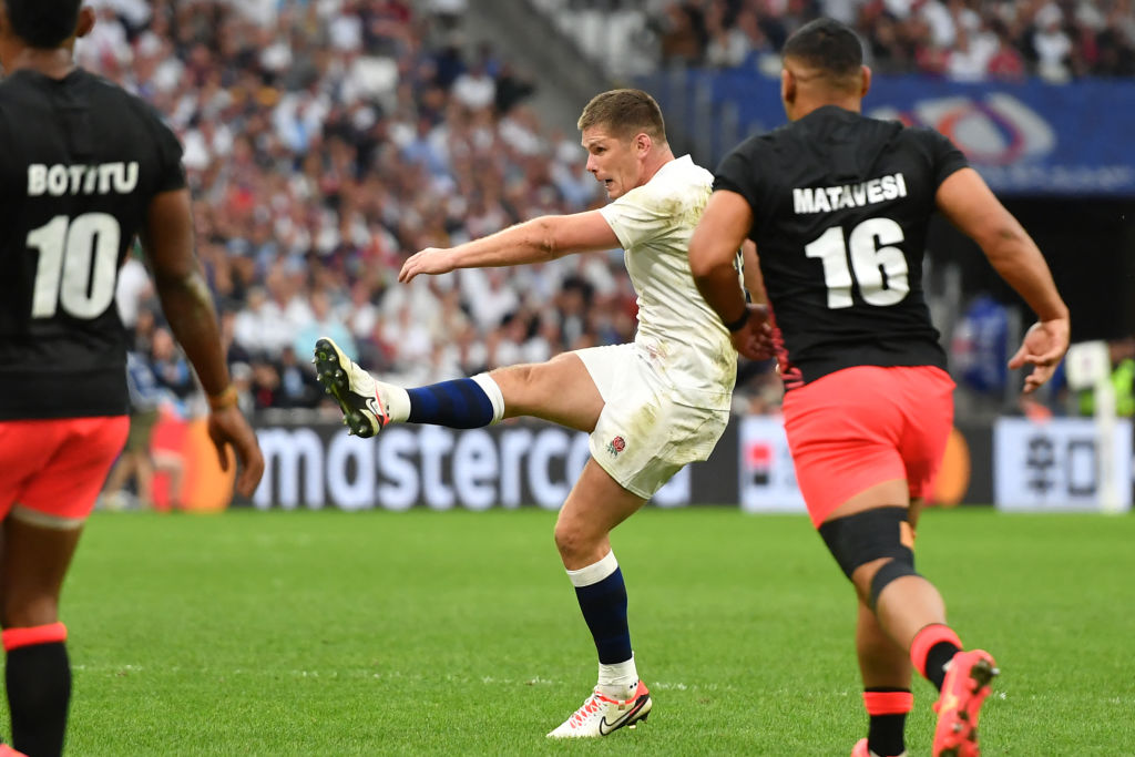 England held off Fiji to reach the Rugby World Cup semi-finals after Owen Farrell's late drop-goal