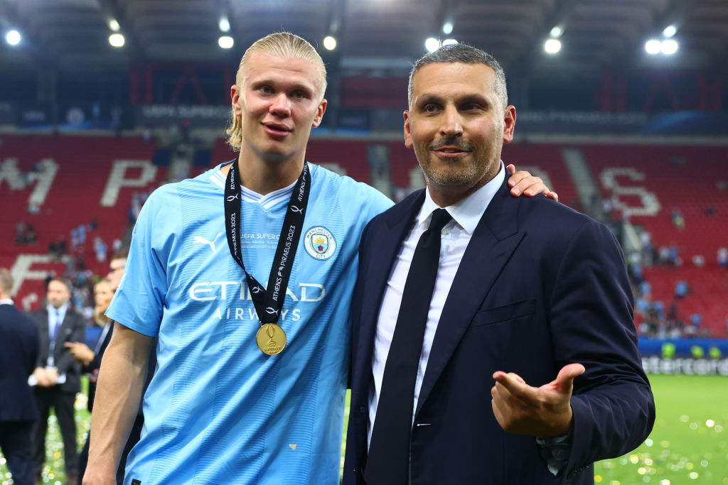 PIRAEUS, GREECE - AUGUST 16:    Manchester City Chairman Khaldoon Al Mubarak poses with Erling Haaland of Manchester City at the end of the UEFA Super Cup 2023 match between Manchester City FC and Sevilla FC at Karaiskakis Stadium on August 16, 2023 in Piraeus, Greece. (Photo by Chris Brunskill/Fantasista/Getty Images)