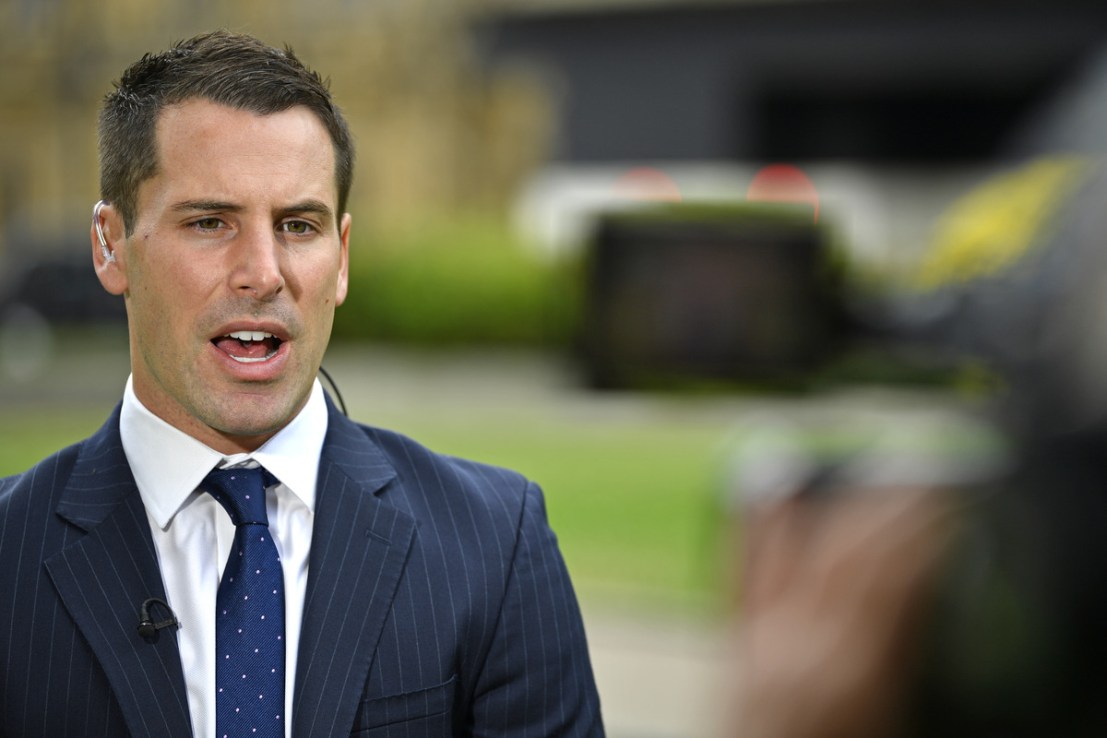 A former Conservative MP caught in a lobbying sting should be suspended from Parliament for 35 days, potentially triggering another by-election.