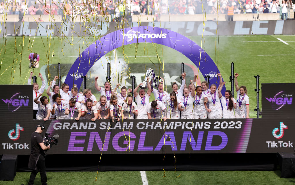 LONDON, ENGLAND - APRIL 29: Marlie Packer of England celebrates with the trophy after the TikTok Women's Six Nations match between England and France at Twickenham Stadium on April 29, 2023 in London, England. (Photo by Paul Harding - RFU/The RFU Collection via Getty Images)