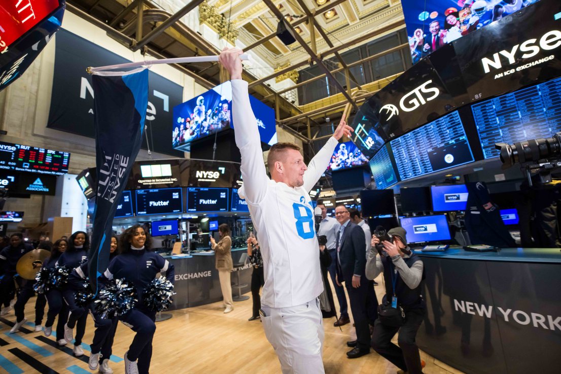 Flutter Entertainment (NYSE: FLUT) Rings The Opening Bell®

FLUTTER said yesterday that New York would be its “natural home” in another blow to London’s bruised and battered stock exchange. 
Photo Credit: NYSE