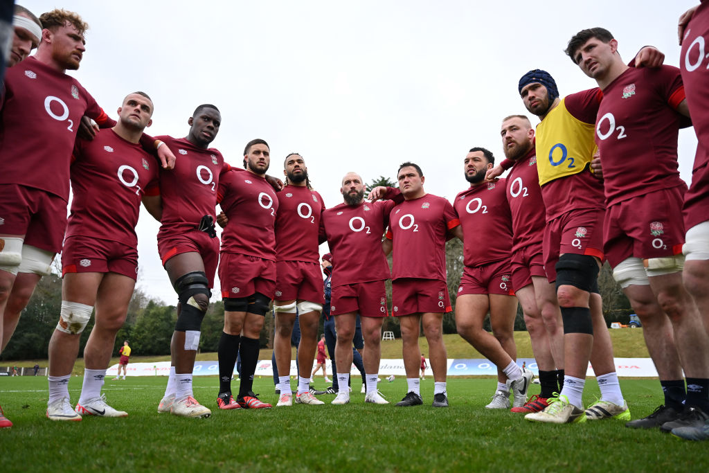 BAGSHOT, ENGLAND - FEBRUARY 05: The England forwards huddle together during a training session at Pennyhill Park on February 05, 2024 in Bagshot, England. (Photo by Dan Mullan - RFU/The RFU Collection via Getty Images)