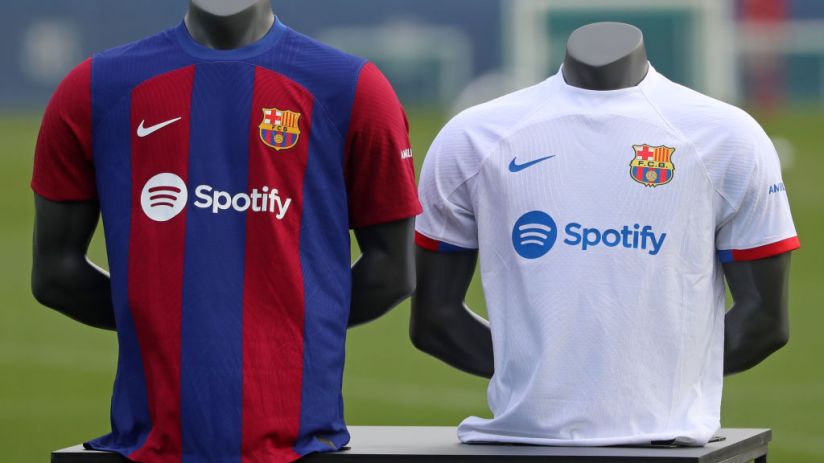 FC Barcelona Unveil New Signing Victor Roque