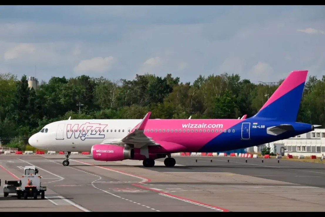Wizz Air's total emissions were also up significantly compared to the year before. In March, CO2 emissions rose 12 per cent to 442,368 tonnes.