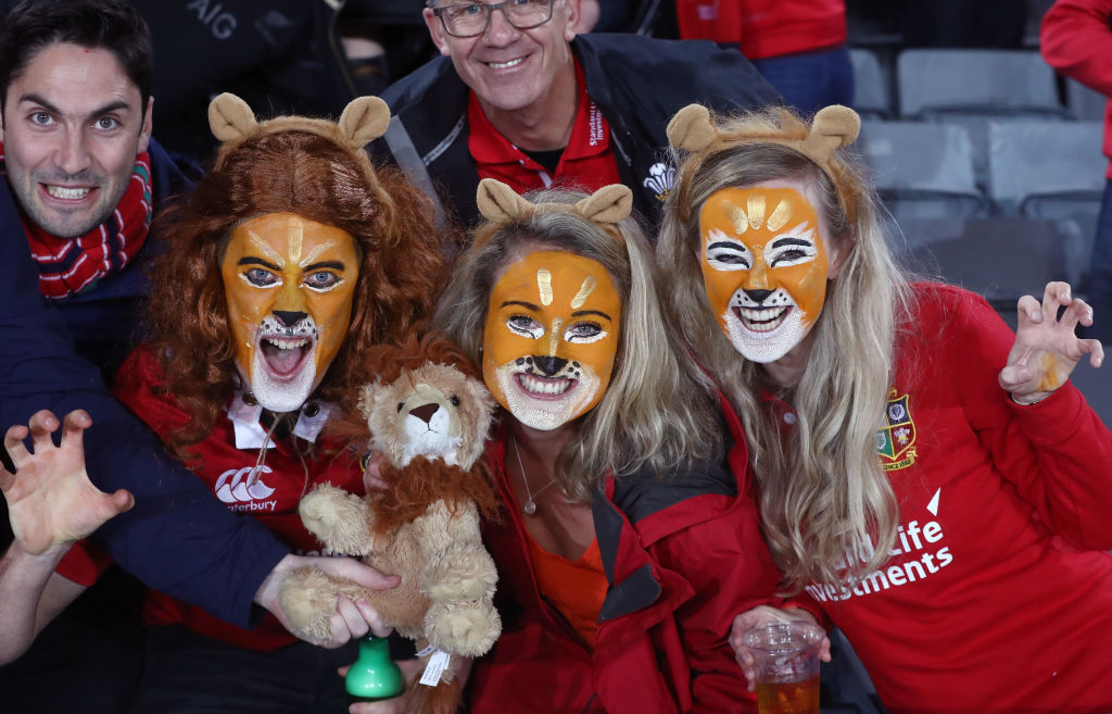 AUCKLAND, NEW ZEALAND - JULY 08:  Lions fans enjoy the atmosphere during the third test match between the New Zealand All Blacks and the British & Irish Lions at Eden Park on July 8, 2017 in Auckland, New Zealand.  (Photo by David Rogers/Getty Images)