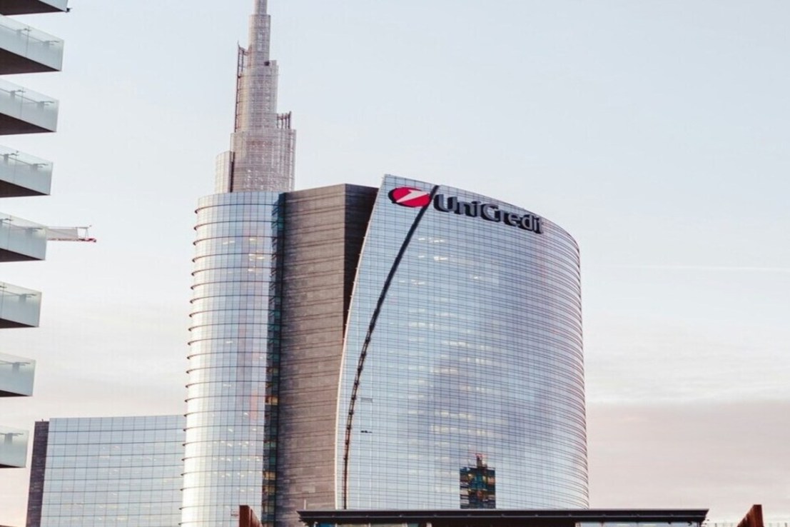 Gazprom unit ordered to drop Russian £387m claim against UniCredit (UniCredit: Photo by Jeff Tumale)